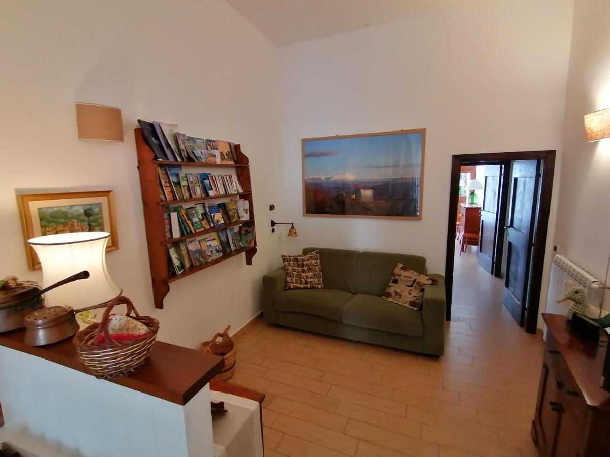 Il Sorriso Apartment *